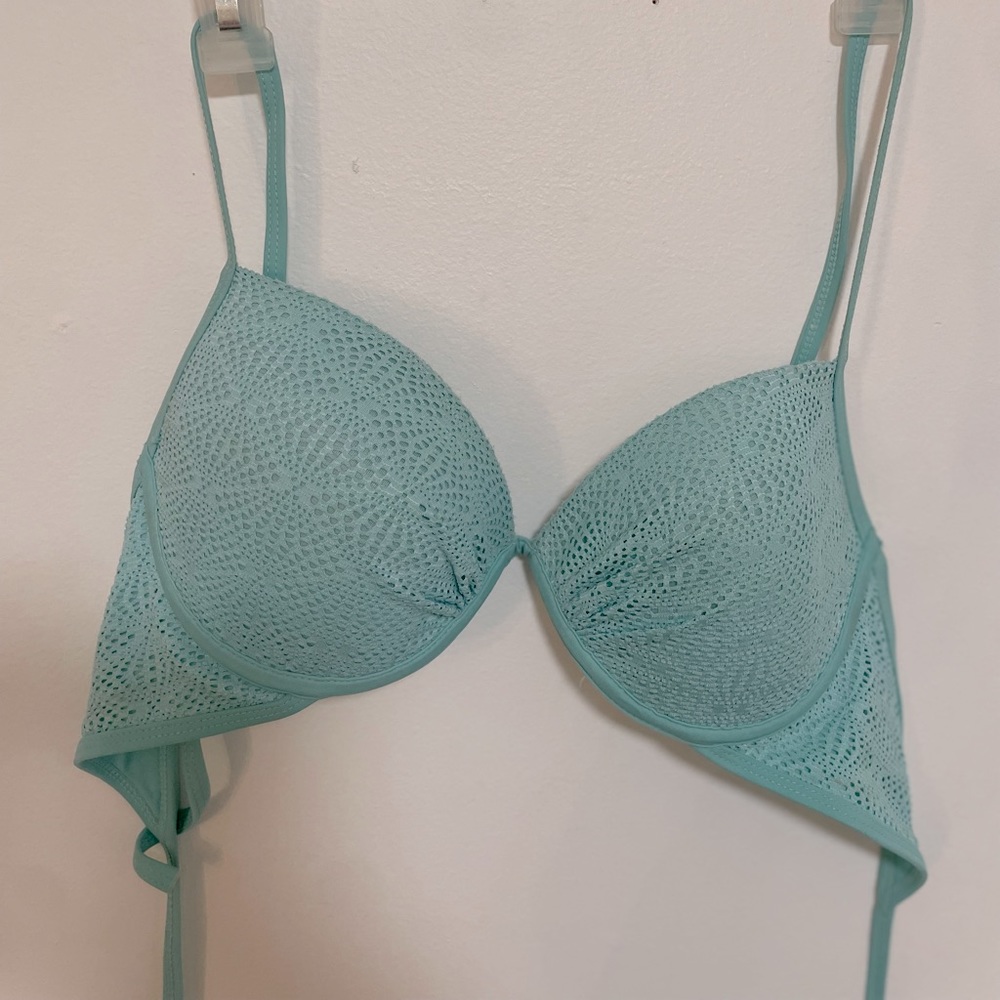 Bikini top !!